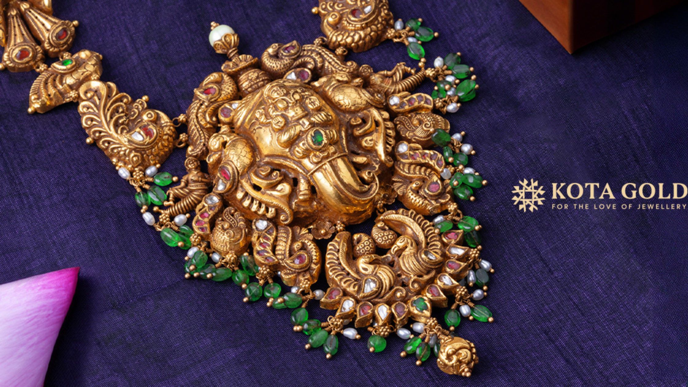 Best Gold Jewellery Collections for Ayudha Pooja 2025