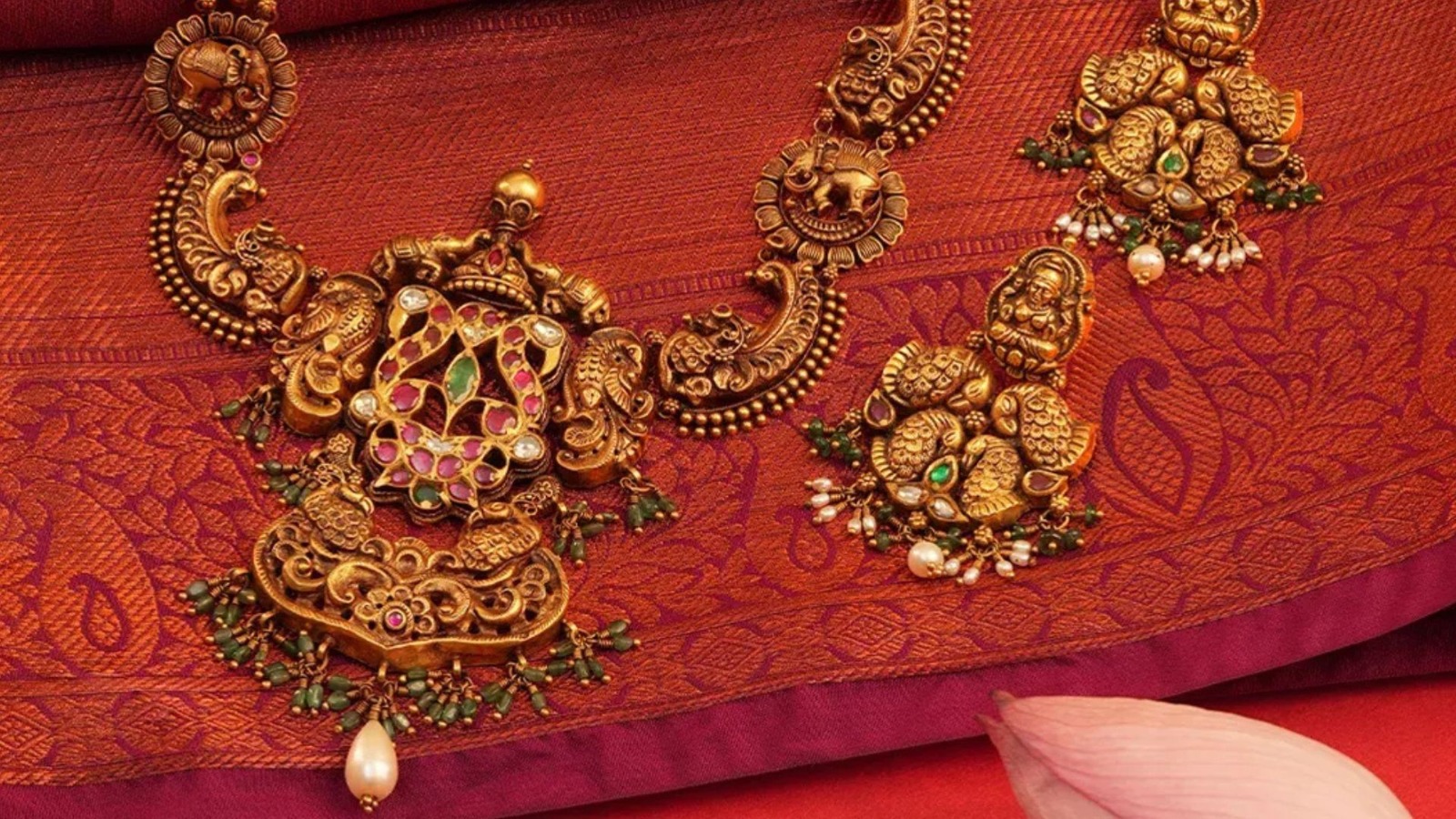 Nagas Jewellery Buying Guide: Weight, Design & Purity